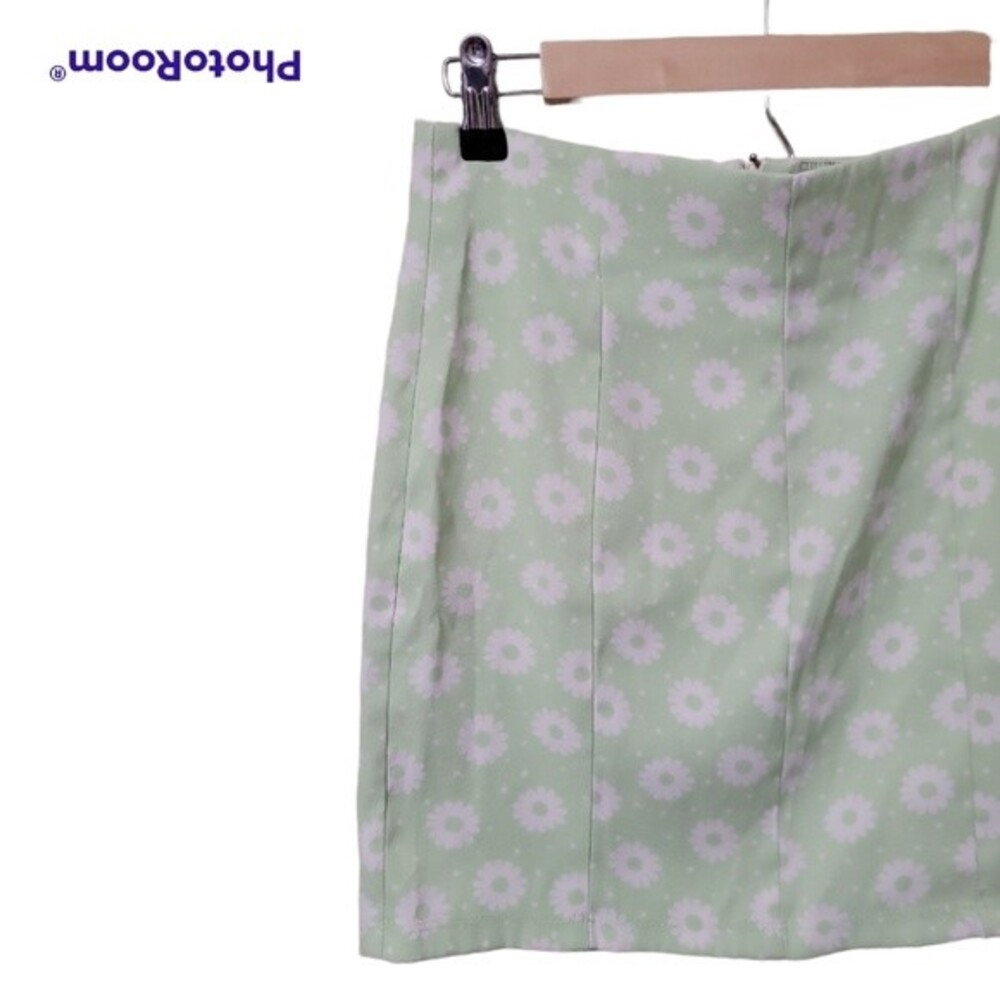 Alter'd State Light Green Floral Mini Skirt - M